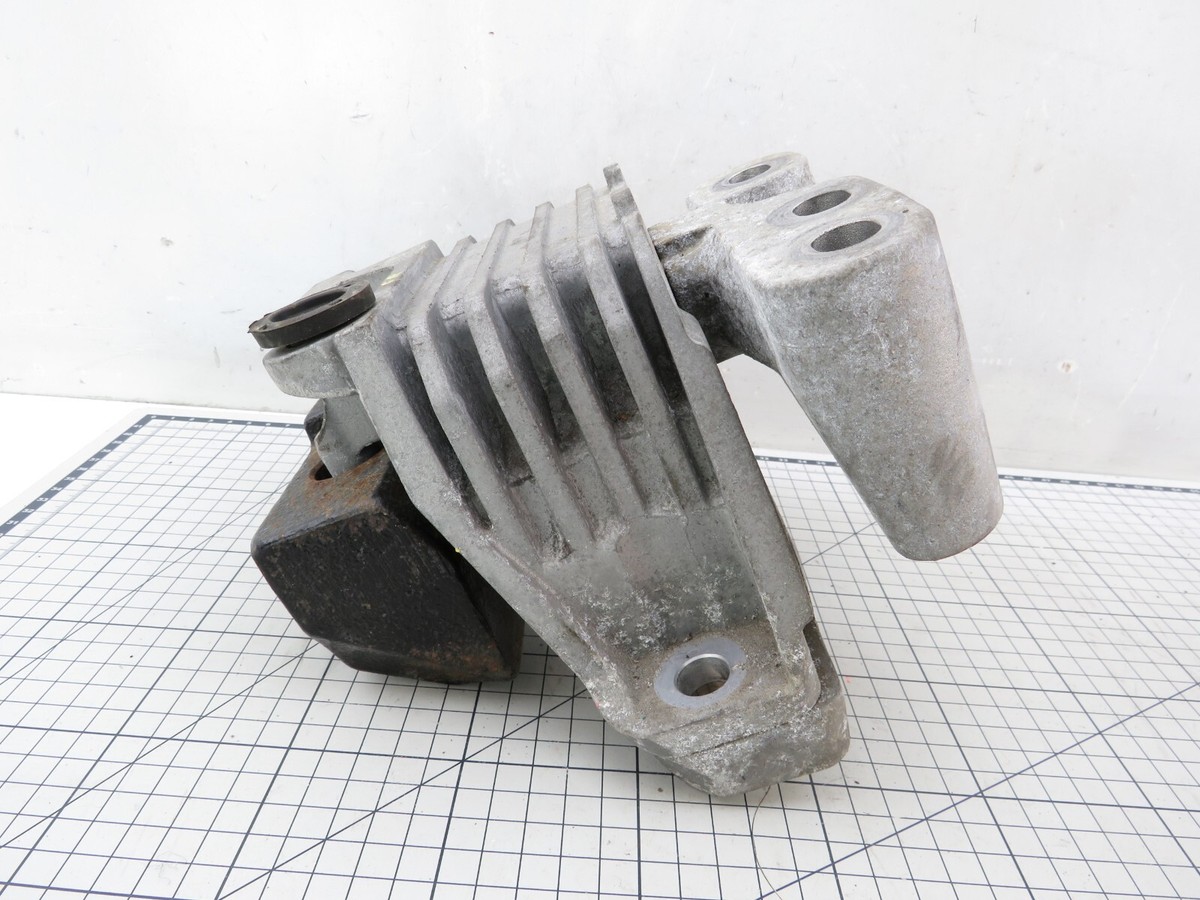 2017 JEEP CHEROKEE KL 2.2 CRD FRONT DRIVER SIDE ENGINE MOUNT  