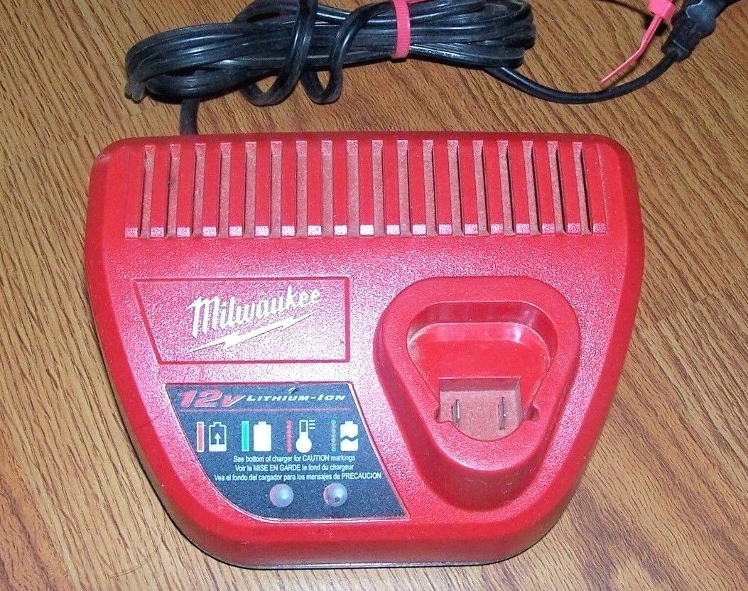 MILWAUKEE 12V LITHIUM BATTERY CHARGER eBay