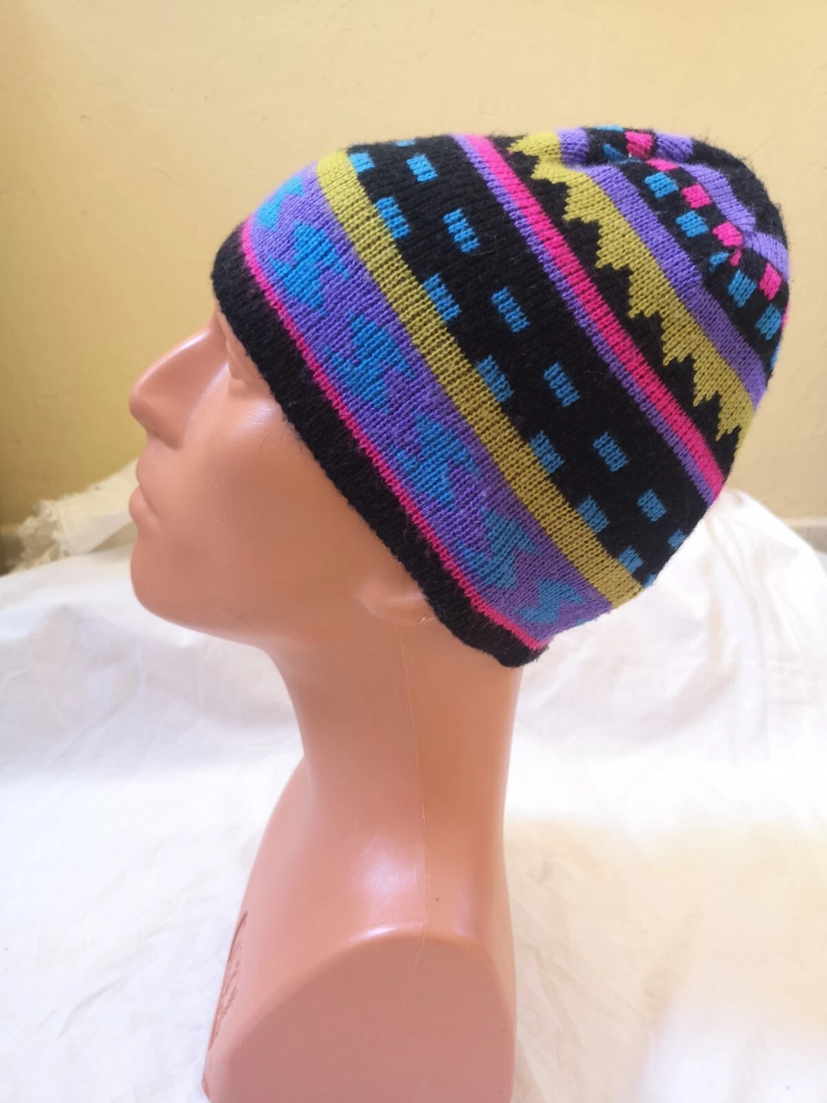 Vintage Multicolors Cap Beanie Hat Warm Winter Hat Mens Knit One Size