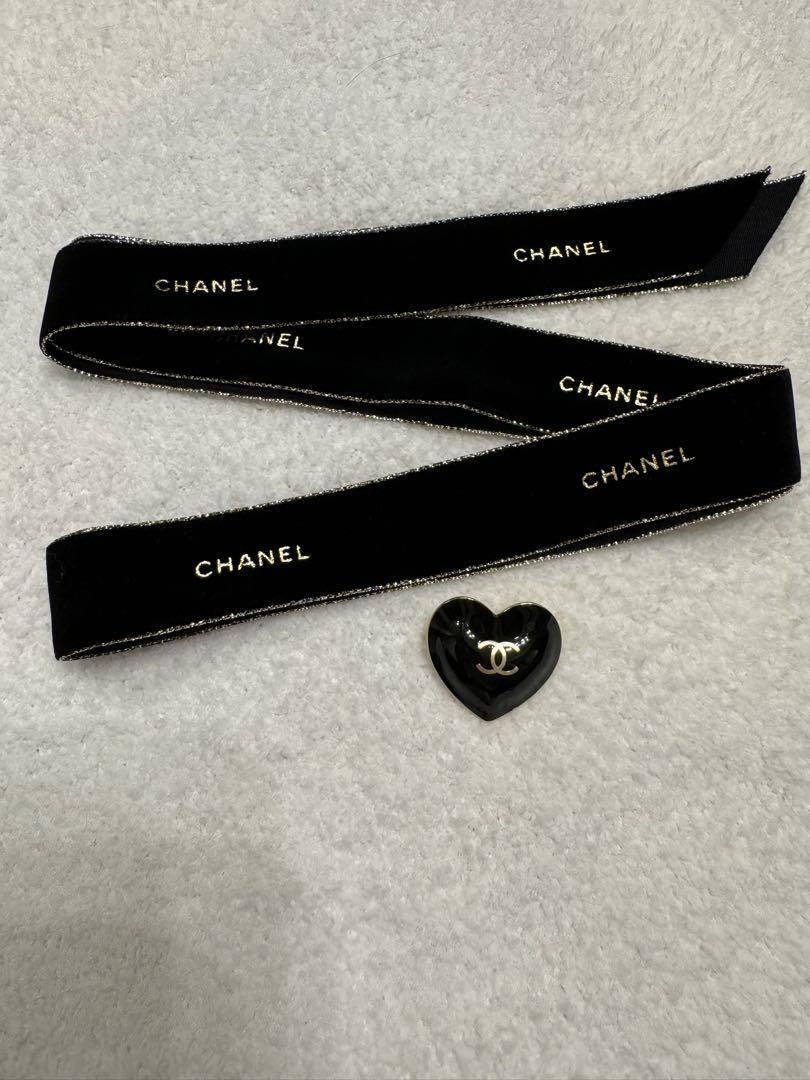 Chanel 2023 Christmas Limited Ribbon Charm heart For Chanel 2023 Christmas Limited Ribbon Charm heart For