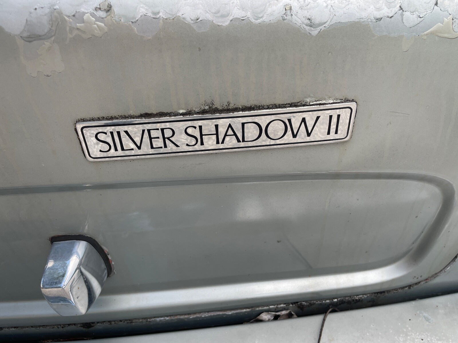 ROLLS ROYCE SILVER SHADOW  VERY GOOD FRONT  RIGHT PARKING  LIGHT PARTING OUT