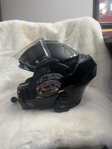 LS2 Valiant Helmet - Picture 5 of 8
