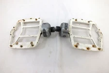 Vtg Tioga MT Zero Axle Platform Pedals Mountain Bike ATB White Super Thin 9/16