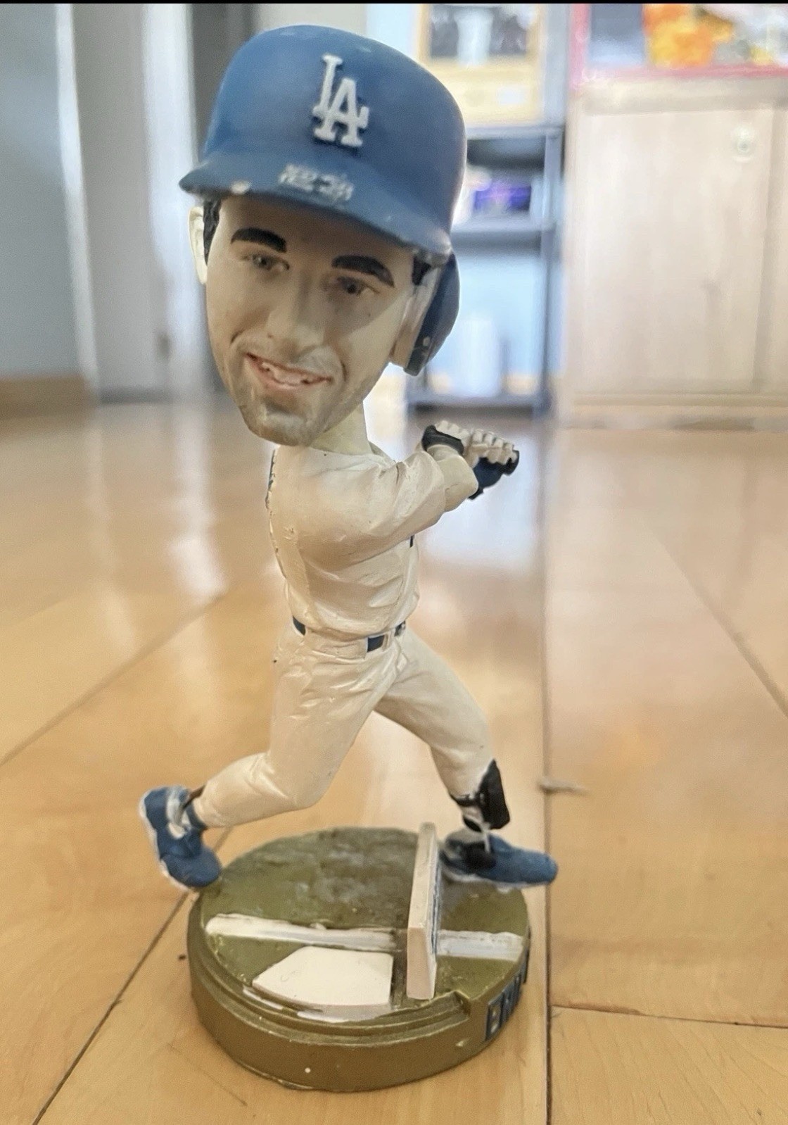 Eric Karros #23 DODGERS Bobble Head Missing Bat And Broken Foot