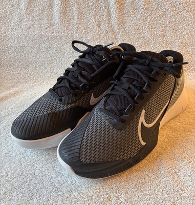 Nike Air Zoom Vapor Pro 2 Herren Teppich Tennisschuhe schwarz/weiß UK 8,5 sehr guter Zustand - S8