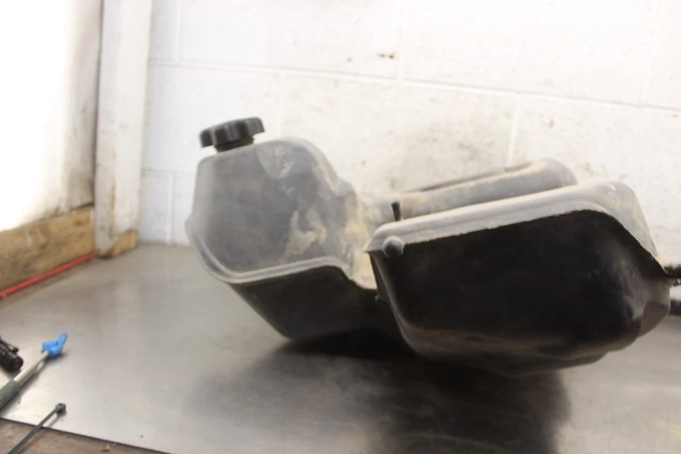 2010 Arctic Cat 550 4x4 H1 LE Auto EFI GAS TANK FUEL CELL PETROL RESERVOIR P928 Foto 2 de 4