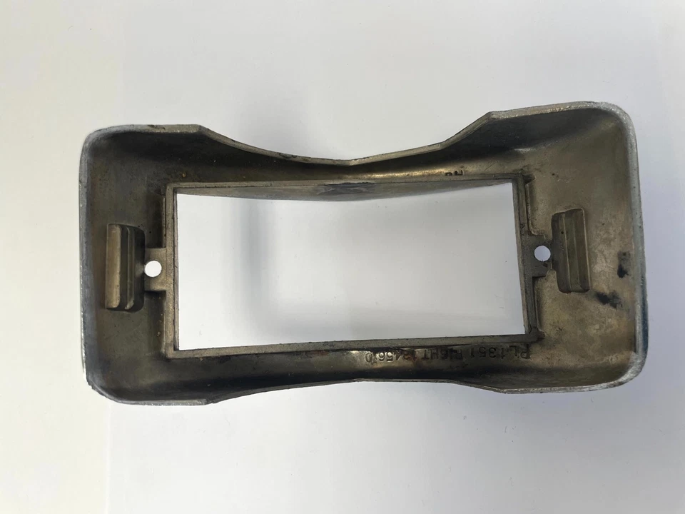 Lámpara de luz de estacionamiento derecha Plymouth Deluxe 1951-1952 bisel cromado 1345610 nueva de Lote Antiguo Foto 4 de 4