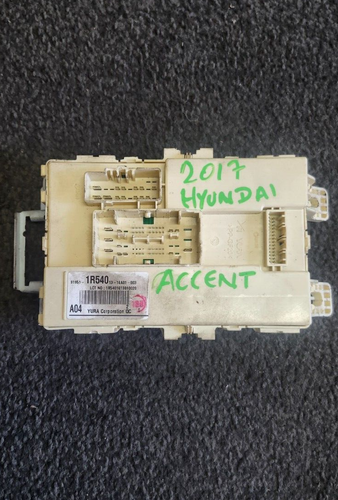 2017 HYUNDAI ACCENT INTERIOR CABIN FUSE RELAY BOX OEM - Picture 1 of 3