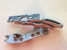2000-2006 BMW X5 E53 ~ LEFT SIDE HOOD HINGE ~ 41617006123 ~ OEM PART