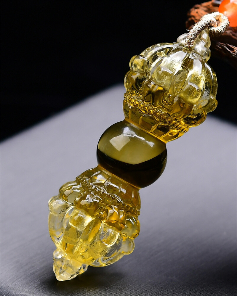 19.5g Natural Citrine Quartz Crystal Healing Carved Skull Reiki Pendant Skull