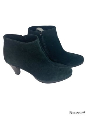 LA CANADIENNE Oliver Waterproof Suede Bootie Black Size 8.5 DD397