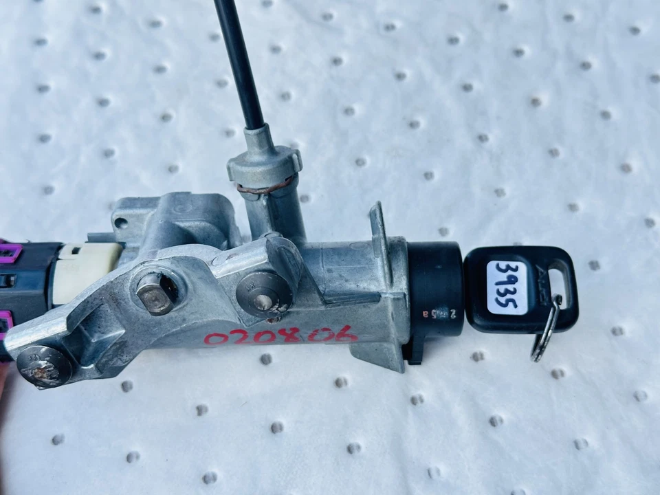 Audi A4 1996-1999 interruptor de encendido bloqueo con llave OEM 4D0 905 851 Foto 3 de 4