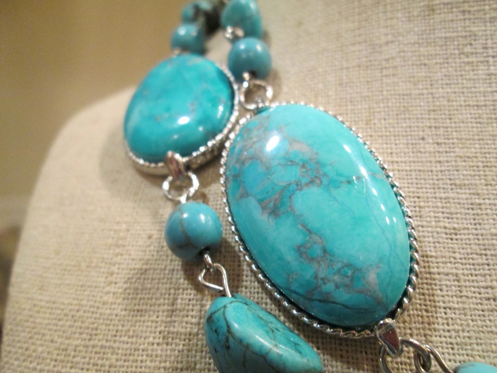 Stauer Turquoise Silver Plated Statement beaded N… - image 4