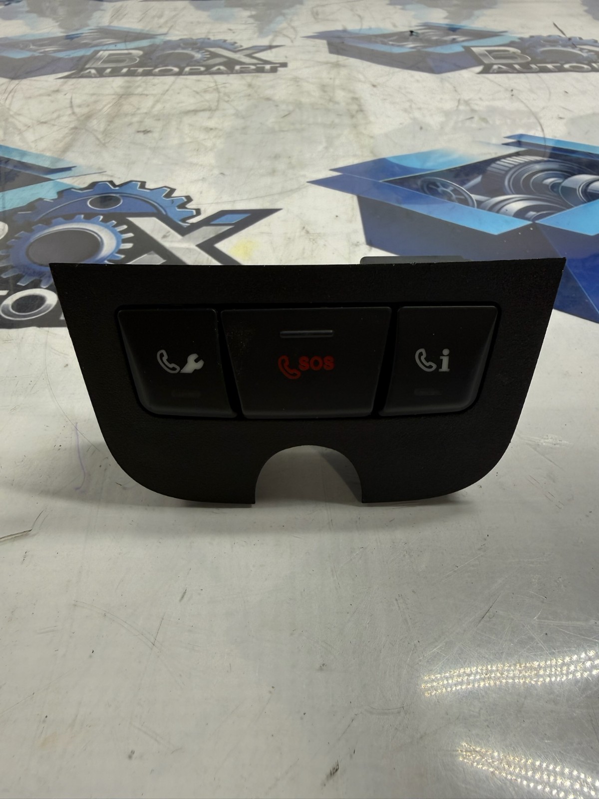 2014-2019 MERCEDES CLA250 OVERHEAD CONSOLE SOS BUTTON SWITCH A1728208610 OEM