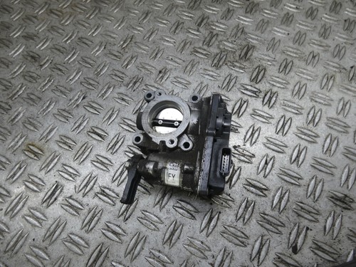 Renault Clio IV 4 Drosselklappe 161206038R Bj.2014