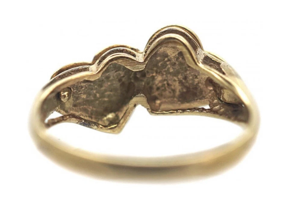 Anillo de compromiso vintage moderno de 9 quilates con doble corazón con zafiros Foto 4 de 4