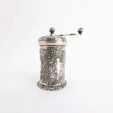 Storck & Sinsheimer 800 Hanu German Silver Pepper Mill Rococo Putti Repousse