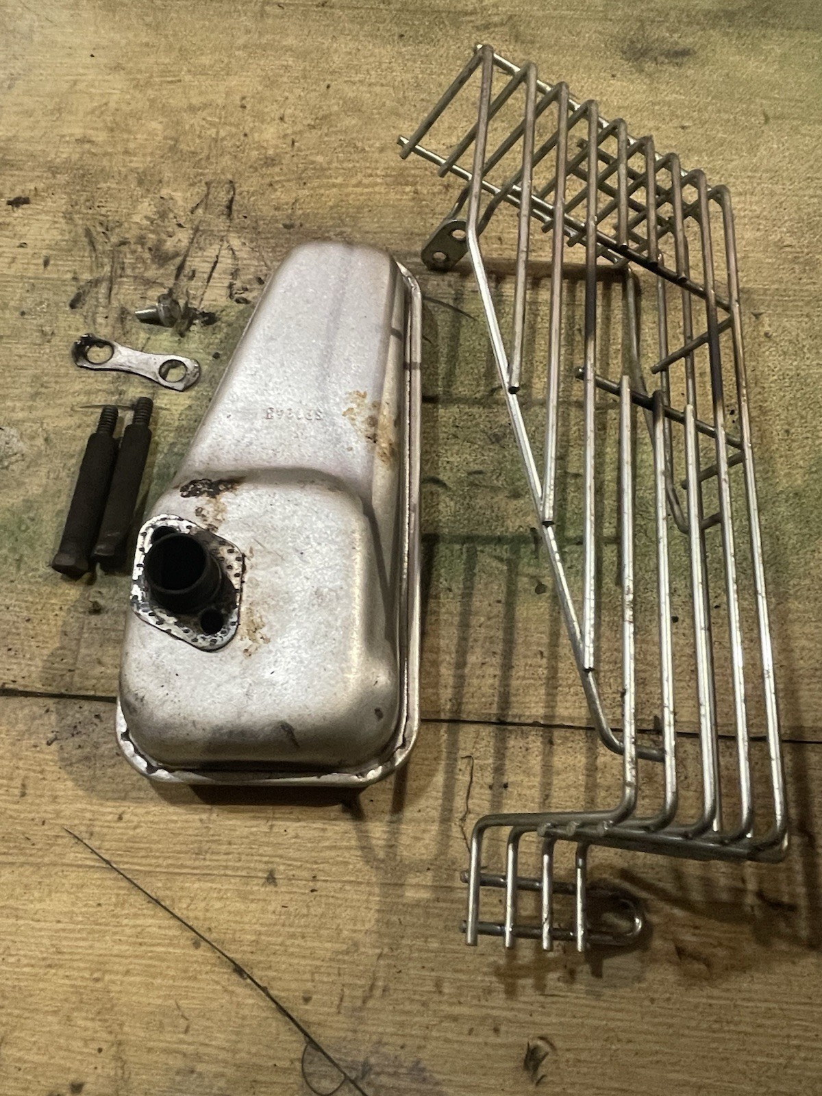 Exhaust Muffler - Briggs & Stratton 500 Series / Classic Engine, Mower (57)