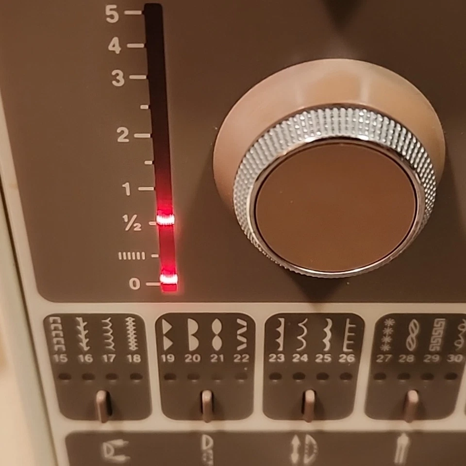 Bernina 1130 Sewing Machine With Cover Please read - Image 3 of 4