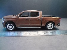 Auto World 2019 Chevy Silverado High Country Oakwood Metallic - Loose 1:64