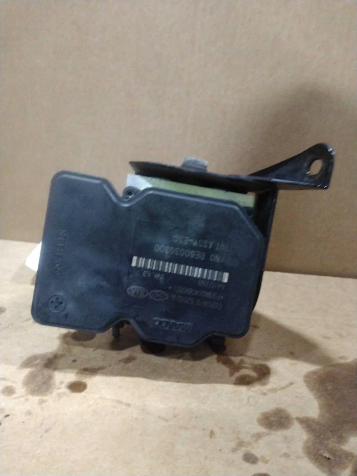 2011 KIA OPTIMA ABS Pump & Motor Assembly OEM 589202T550 113K Miles Foto 4 de 4