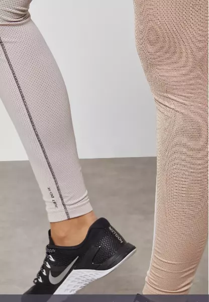 Nike power pocket lux tight deals fit