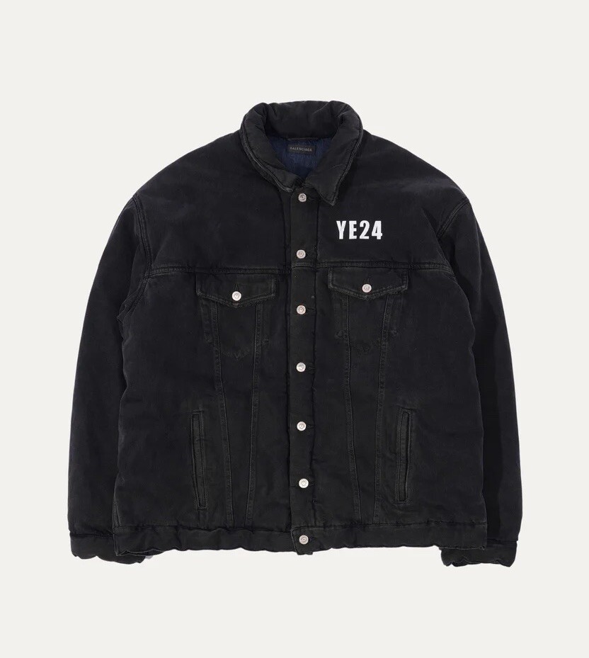ブルゾン Balenciaga Denim Jacket Balenciaga Washed Denim Jacket in Blue Green with BB Logo 46