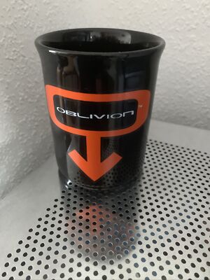 Oblivion Keramiktasse ''Don't Look Down, Inside Of Mug Sammlerstück Souvenir selten