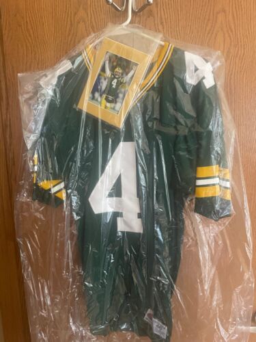 Brett Farve Autographed Jersey with certificate of authenticity