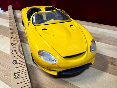 1995 Yellow Ford Mustang Mach III 3 Concept Car Maisto 1:18 Scale