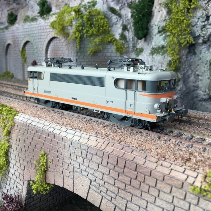 Locomotive SNCF Ep V HO idéal pour grand réseau miniature