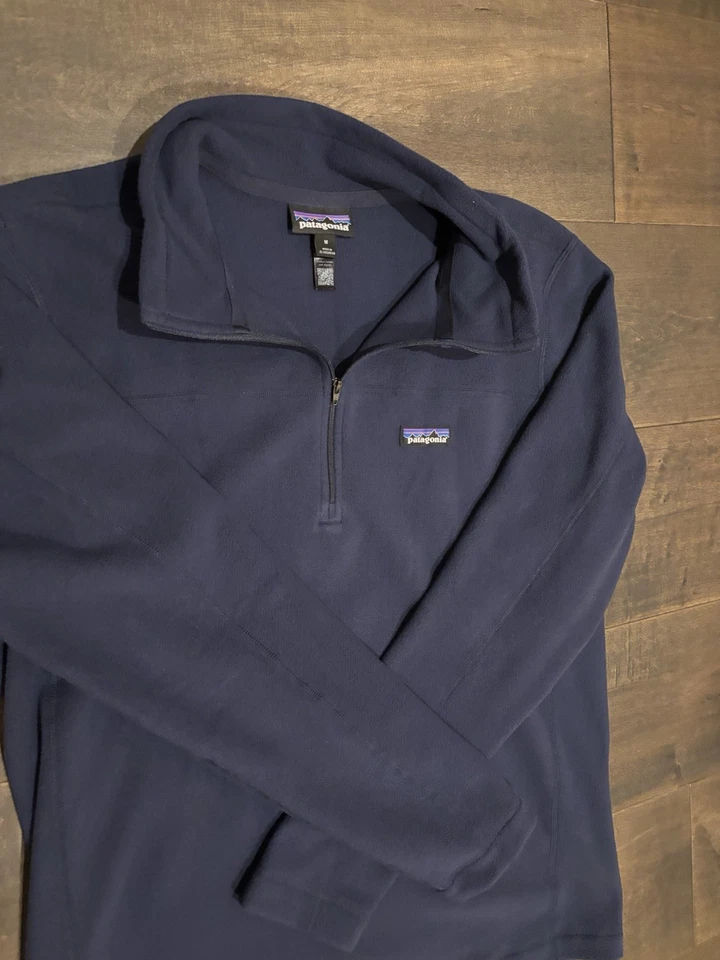 Men's PATAGONIA Micro D 1/4-Zip Fleece Pullover Navy Medium - Image 3 of 4