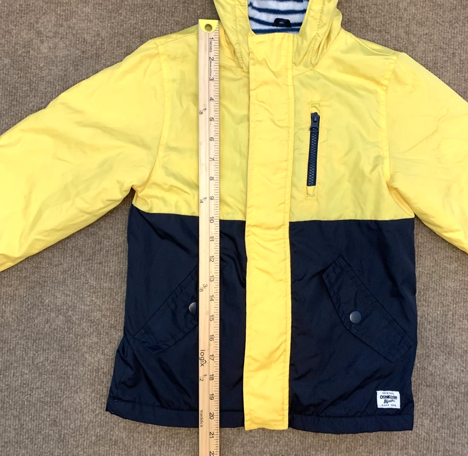 Chaqueta cortavientos Oshkosh B'Gosh para niños L/7 forrada de lana peso medio bloques de colores Foto 4 de 4