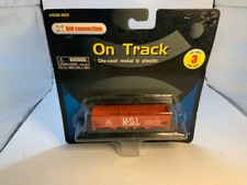 Kid Connection On Track 15131-1601 Diecast Metal Plastic Model MSL Train Car