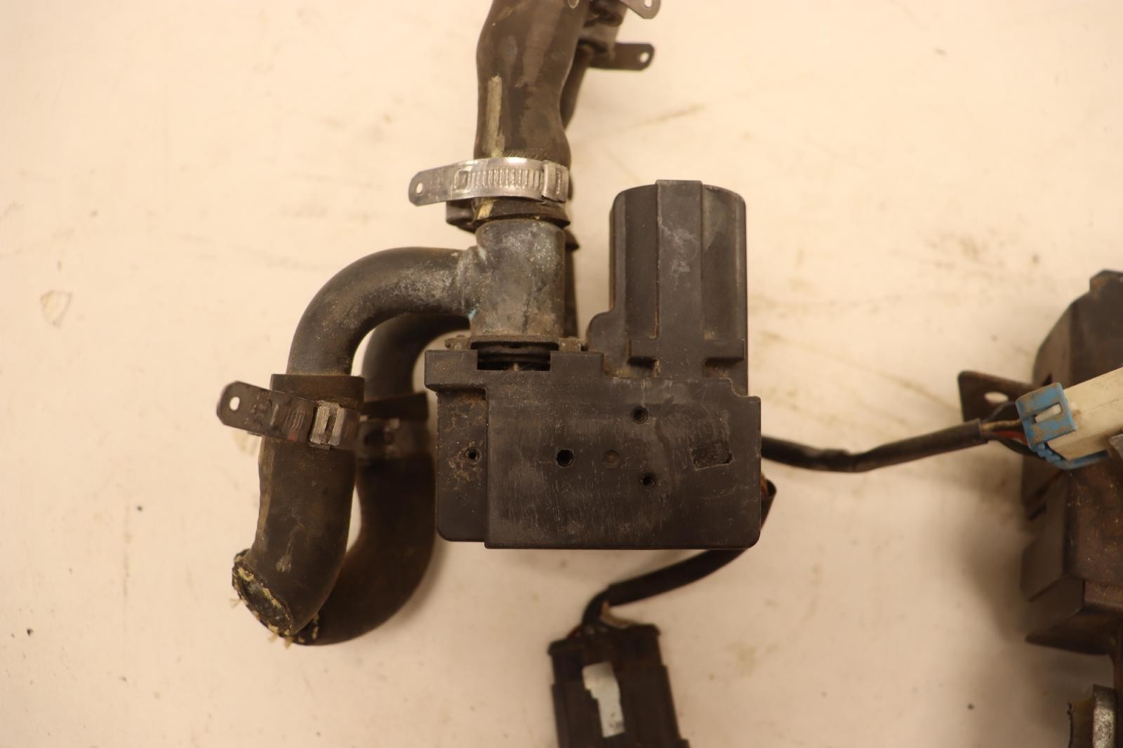 2000 ACURA NSX HVAC HEATER COOLANT VALVE SOLENOID HOSE PIPE OEM