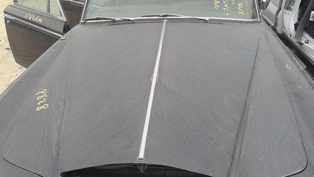 78 ROLLS ROYCE Hood black