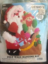 Santa Claus Felt Wall Hanging Kit Design Works Crafts 5101 NOS 13" x 17"