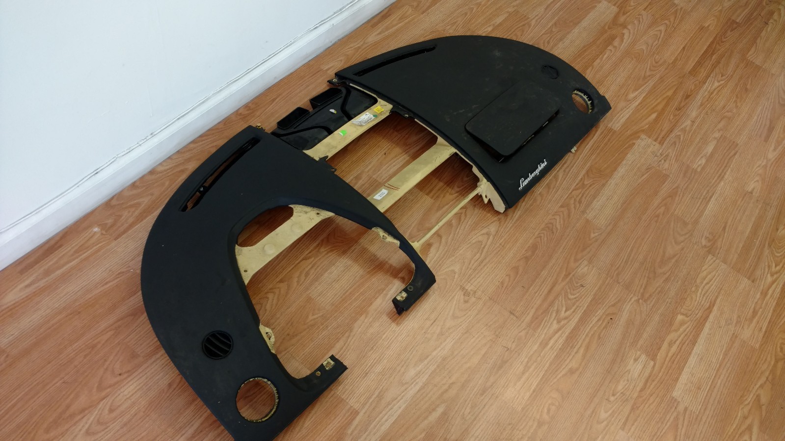 LAMBORGHINI GALLARDO LP560 INTERIOR DASHBOARD PANEL OEM 401857041F