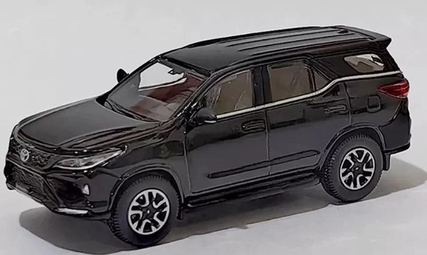Paragon - 2023 Toyota Fortuner Schwarz - 1/64 - PAR64-55723-image