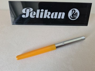 PELIKAN Pelikano Füllhalter Schulfüller gelb Modell 4 ''EF'' Rechtshänder nur 1978