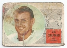 1960 TOPPS CFL VIC CHAPMAN EDMONTON ESKIMOS #11 (UBC THUNDERBIRDS) FILLER