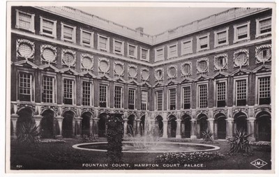 Fountain Court Hampton Court Palace RPPC Postkarte J.M.J. Jackson Teddington 401