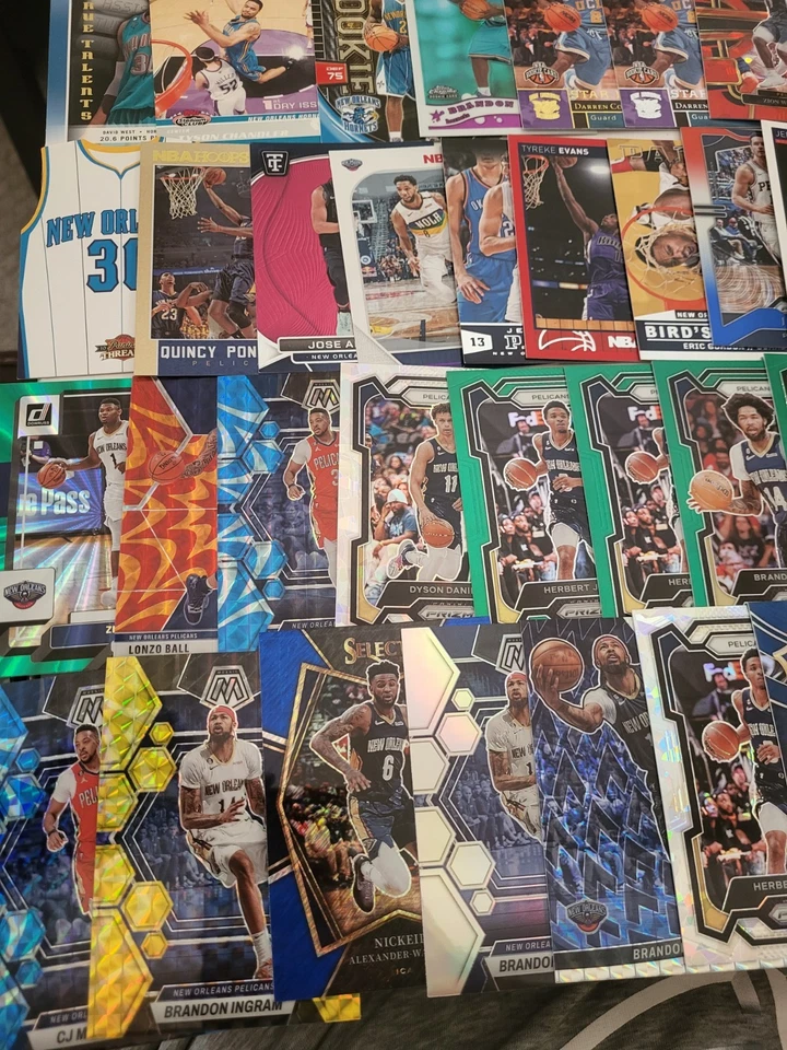 Lote de 80 tarjetas de baloncesto New Orleans Pelicans insertos paralelos novatos y más Foto 4 de 4
