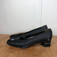 Salvatore Ferragamo Womens size 7.5 Pumps Black Loafer Vintage Slip On heels