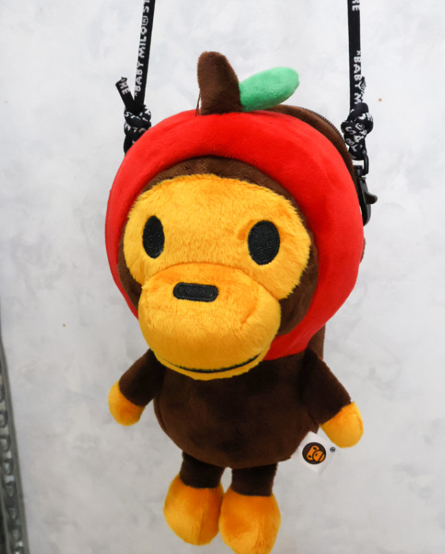 A Bathing Ape BAPE Baby Milo Potato Crossbody Shoulder Bag Mobile Pouch NWT