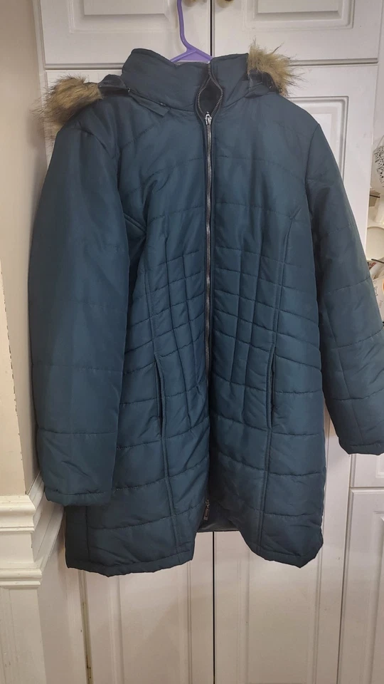 Susan Graver Regular Water Resistant Quilted Coat with Hood Greenish Blue - Image 2 of 4
