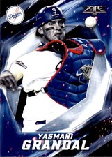 2017 Topps Fire #147 Yasmani Grandal - BB