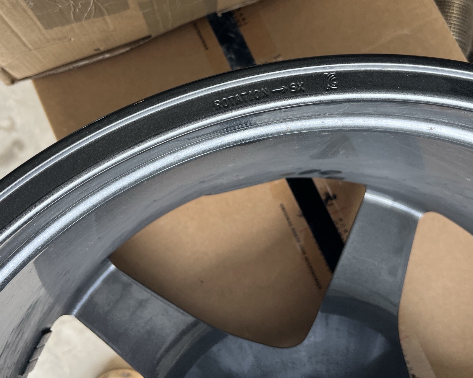 Ferrari Purosangue Front Wheel P/N 983057