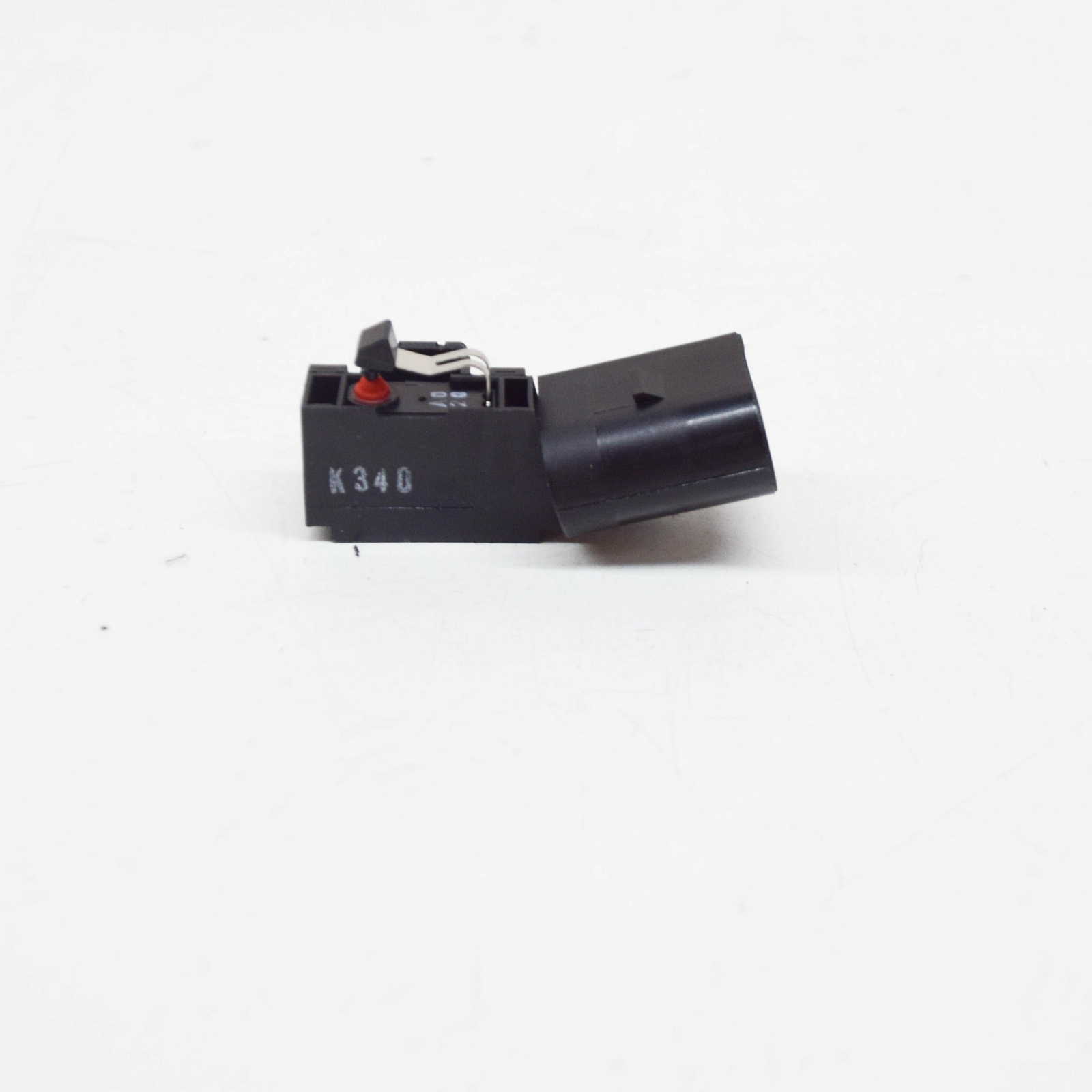 Micro-interrupteur de hayon Volkswagen Polo 9N 1T0962103
