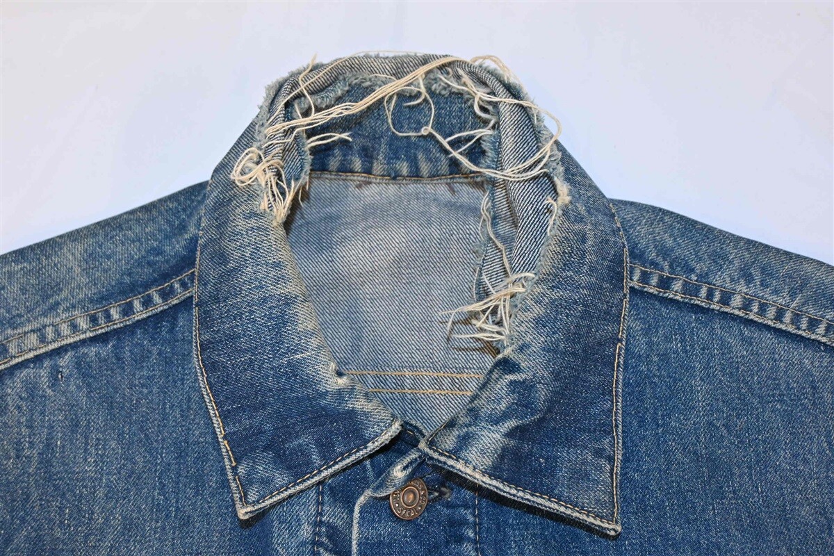 vtg 60s LEVIS BIG E CALI SLEEVELESS DISTRESSED VEST DENIM vtg 60s LEVIS BIG E CALI SLEEVELESS DISTRESSED VEST DENIM